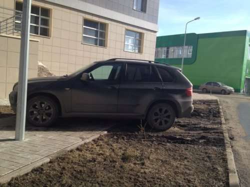 Генії паркування. Картинки про авто