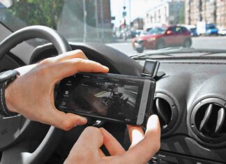 Поставили на» ларгус ” систему контролю водія montrans dvr за 80 000 рублів. Розповідаємо, навіщо вона потрібна