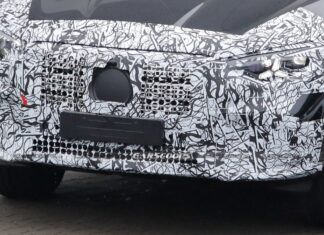 Mercedes оновлює двигун внутрішнього згоряння GLC новою зухвалою решіткою радіатора перед повним переходом на електромобілі