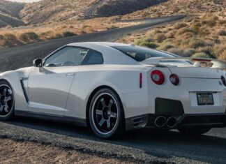 Майбутнє Nissan GT-R залишається невизначеним