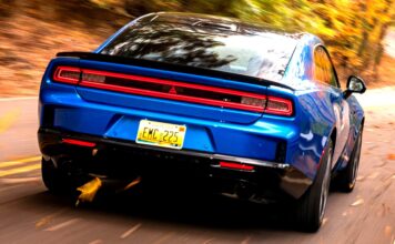 Dodge Charger R/T: нова модель на 10 000 доларів дорожча, але продуктивність зросла