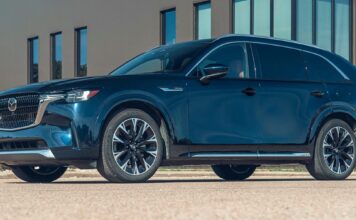 Mazda CX-90: Баланс між розкішшю та реальністю