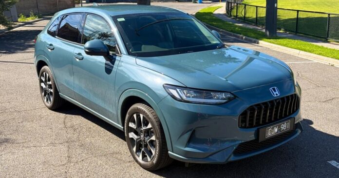 caef3c21-12af-416e-8083-2ddb1a34b303