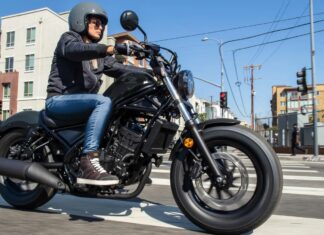 Honda Rebel 300 E-Clutch: Ідеальний Перший Мотоцикл