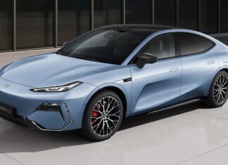 Geely планує високопродуктивний електроседан для британського ринку