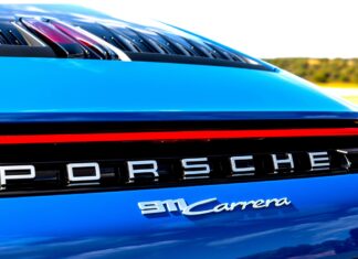 Техаський Автосалон Закритий через Можливе Шахрайство: Покупці в Небезпеці