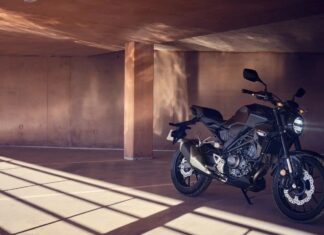 Honda CB300R: ідеальний мотоцикл для міського комфорту