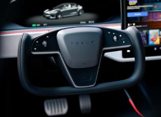 Китай Забороняє Рульові Колеса Типу “Йок” через Побоювання Безпеки