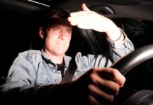 Спори про Яскравість Фар Відволікають від Головного: Дані про ДТП Розкривають Реальні Ризики Нічної Їзди