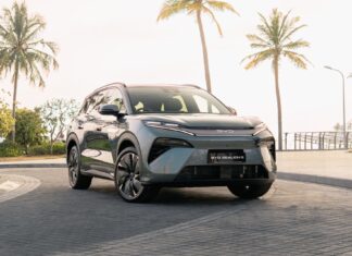 BYD Sealion 8: Тепер над Теслою посміються