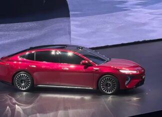 BYD Seal 08: Новий флагманський електромобіль із запасом ходу до 1000 км.