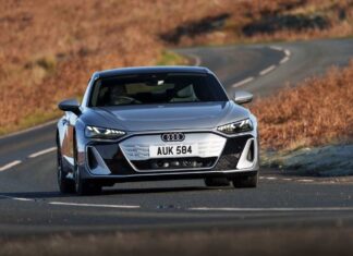 Audi e-tron GT: Значні Знижки в Цьому Місяці