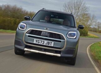 Доступний преміум: подробиці лізингу на електромобіль MINI Countryman