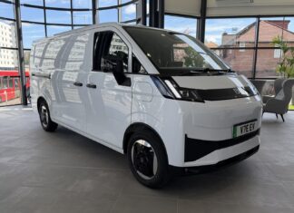 Farizon V7E — це компактний фургон, орієнтований на міський транспорт, ціною менше 30 тисяч фунтів стерлінгів