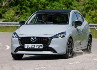 Mazda 2: Витончений аутсайдер у сегменті суперміні, орієнтований на водія
