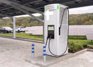 Новий зарядний пристрій ChargePoint потужністю 600 кВт може заряджати чотири автомобілі одночасно