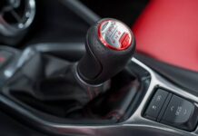 Невизначене майбутнє Camaro: перехід на чотиридверний формат та збереження МКПП