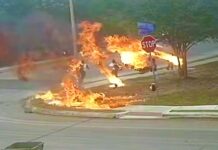 Трохи не сталося трагедії в Сан-Антоніо: спалах мотоцикла мало не зачепив дітей