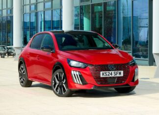 Stellantis Відкликає 44 000 Автомобілів у Великобританії через Ризик Загорання