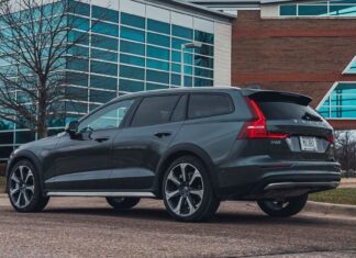 Повернення електричного універсала Volvo до 2028 року