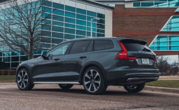 Повернення електричного універсала Volvo до 2028 року