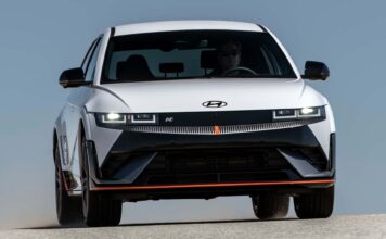 Найпикантніший електромобіль Hyundai щойно отримав величезне зниження ціни