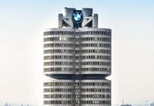 Чому штаб-квартира BMW виглядає саме так?