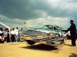 Wie funktionieren die Lowrider-Luftfederung und die hydraulische Federung?